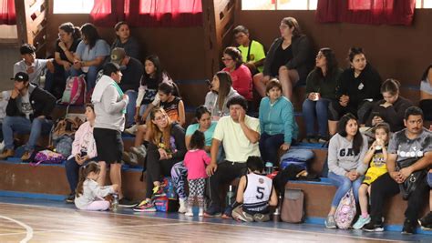 M S De Ni Os Y Ni As Participan En Encuentro De Mini B Squetbol En