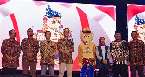 KPU Sidoarjo Luncurkan Tahapan Pemilihan Bupati 2024 Perkenalkan