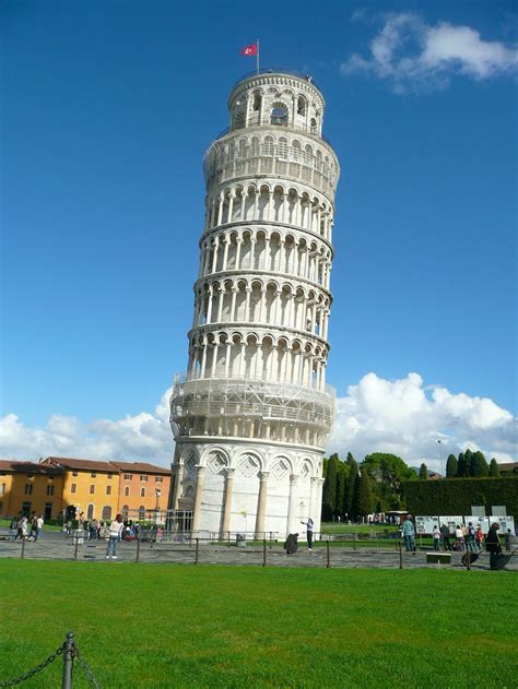 Experts discover how the Leaning Tower of Pisa has survived