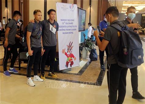 Myanmar Mens Futsal Team Arrive In Ha Nam Province For SEA Game 31