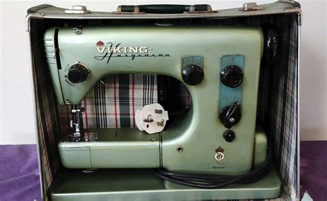 Vintage Husqvarna Viking Special Heavy Duty Zig Zag Electric Sewing