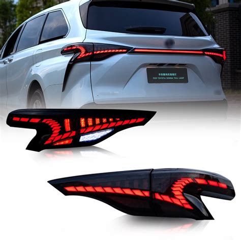 Car LED Tail Lights Smoked DRL Rear Lamp For Toyota Sienna 2021 2022