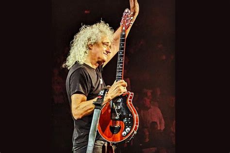 Brian May Prihatin Label Rekaman Hapus Video Konser Penggemar Queen