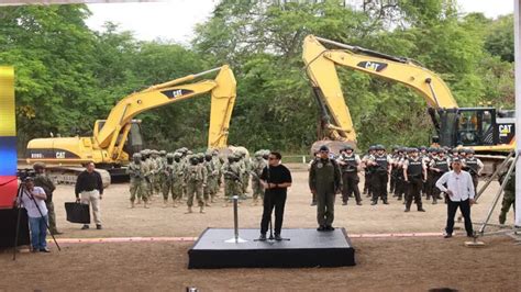 Presidente Ecuatoriano Inicia Construcción De Cárcel De Máxima