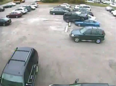 Parking Fail [VIDEO]