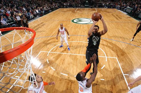 Milwaukee Bucks Takeaways From 92 90 Win Over New York Knicks