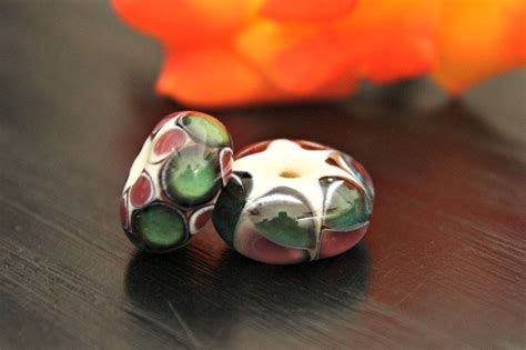 Pair Of Handmade Artisan Lampwork Glass Focal Beads Green Etsy Handmade Artisan Green Bead