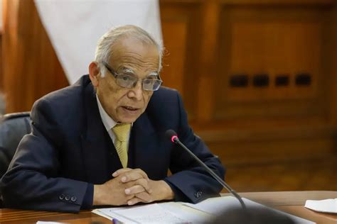 Aníbal Torres primer ministro de Perú puso su cargo a disposición de