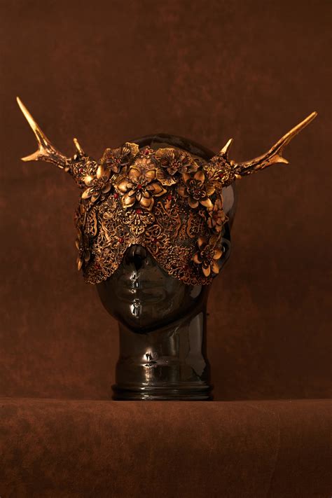 Blind Horned Mask