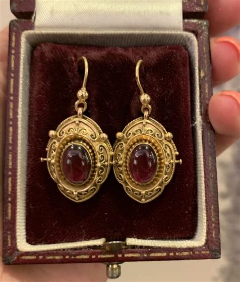 Antique Victorian Etruscan Style Garnet And Gold Drop Earrings