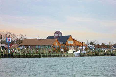 Island House Restaurant in Wachapreague, Virginia - Kid-friendly ...