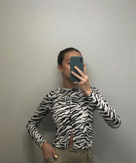 Stylish Zebra Print Outfit Inspiration