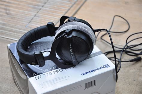 Beyerdynamic Dt770 Pro Headphones 80 Ohms