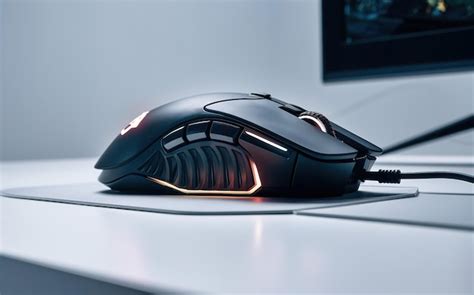 Premium Vector | Gaming mouse with RGB