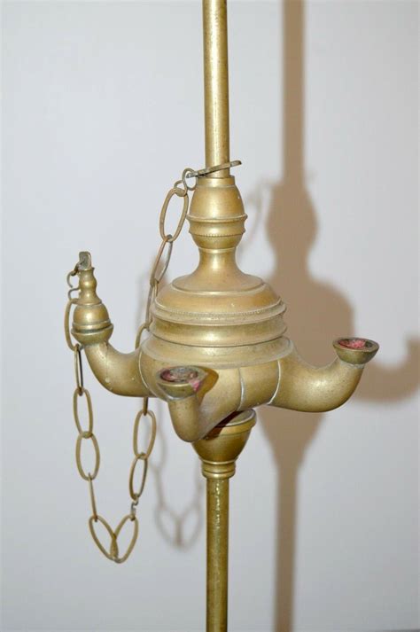 Ancienne Lampe A Huile Bronze Becs Avec Etouffoir Objet Deco