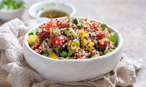 Receita Como Fazer Salada De Quinoa Com Frango Grelhado E Legumes