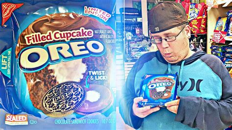 Limited Edition Filled Cupcake Oreo Review Youtube