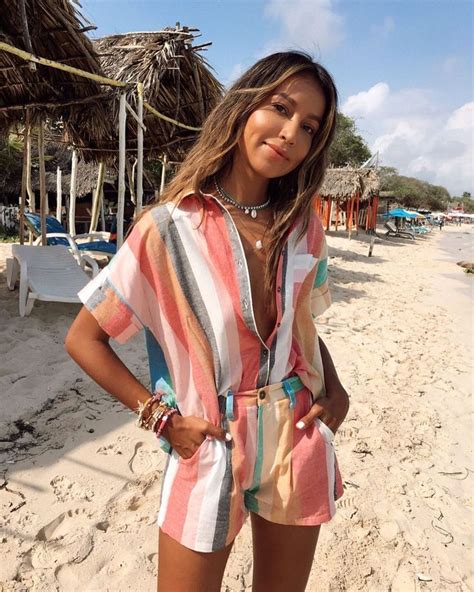 19 Cute Beach Outfits For Summer 2023 What To Wear To The Beach