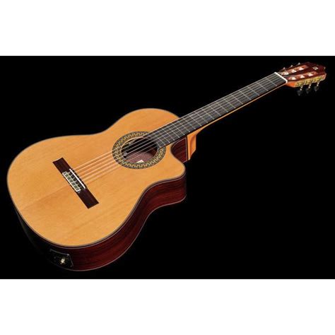 Avis Test Guitare Classique Alhambra P Cw E W Case