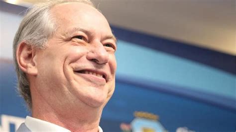 PDT oficializa Ciro Gomes como candidato da sigla à Presidência da