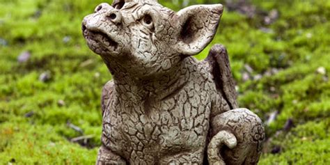 Top 8 Gargoyle Statues – Soothing Company