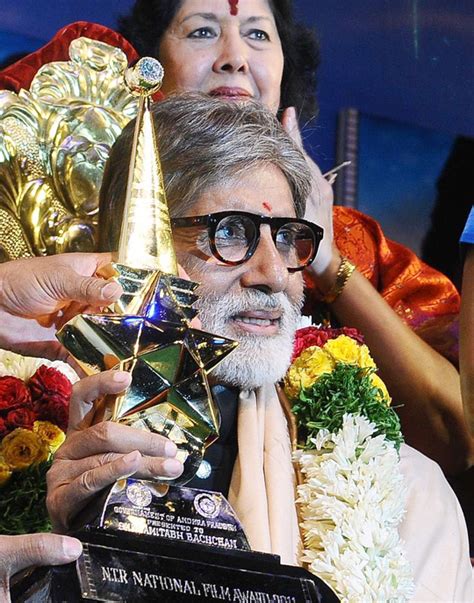 Amitabh Bachchan Gets Ntr National Award