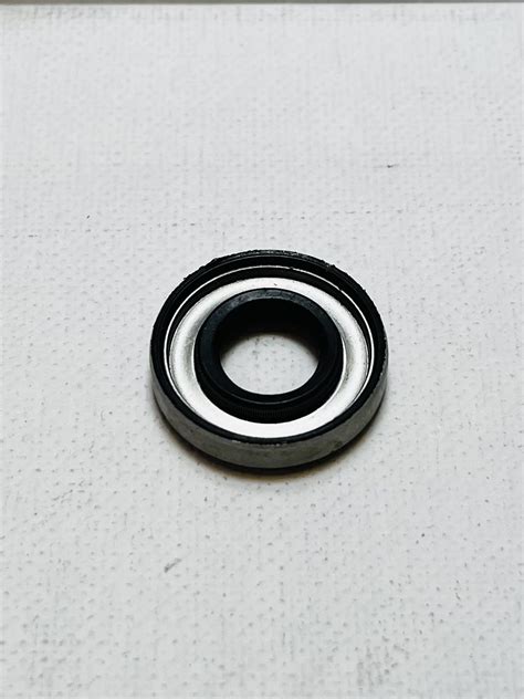 Sierra Marine Johnson Evinrude Driveshaft Oil Seal