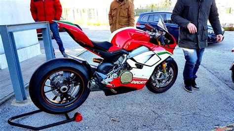 Ducati Panigale V Speciale Akrapovic Brothers Moto Full Gas Youtube