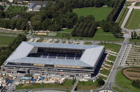 Vista aérea em stadion wals siezenheim salzburgo austria Foto Premium