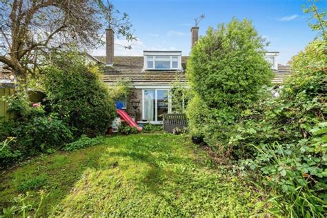 Lowther Road Dunstable Lu Bedroom Terraced House For Sale