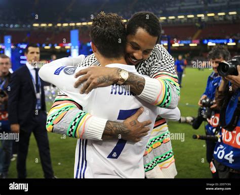 Real Madrid S Cristiano Ronaldo Left Is Congratulated By NBA Player