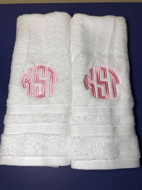 Monogrammed Hand Towel Set Bath Towels Personalized Towels Etsy