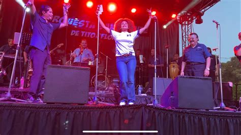 COLOMBIANA BAILANDO CON LA ORQUESTA SAN VICENTE EN PARQUE BALBOA