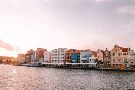 De Leukste Tips Voor Willemstad Op Curacao REISJUNK