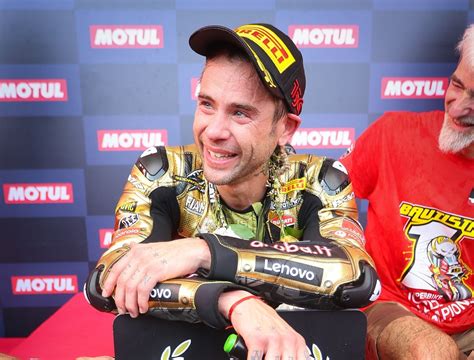 Alvaro Bautista è Campione del Mondo in Superbike 2022 Motoblog