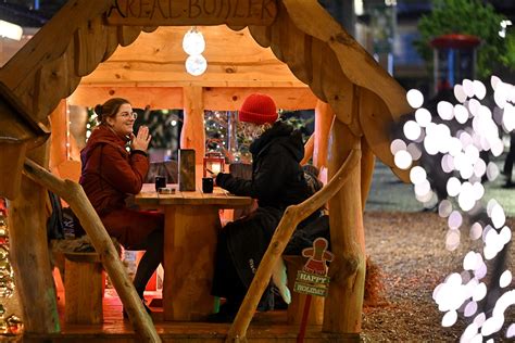 Weihnachtsmarkt D Sseldorf Weihnachtszauber Auf Dem Areal B Hler