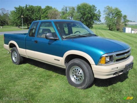 1995 Bright Teal Metallic Chevrolet S10 Ls Extended Cab 4x4 49390664 Car Color