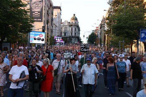 U Beogradu Protest Srbija Protiv Nasilja Gra Ani Blokirali Most