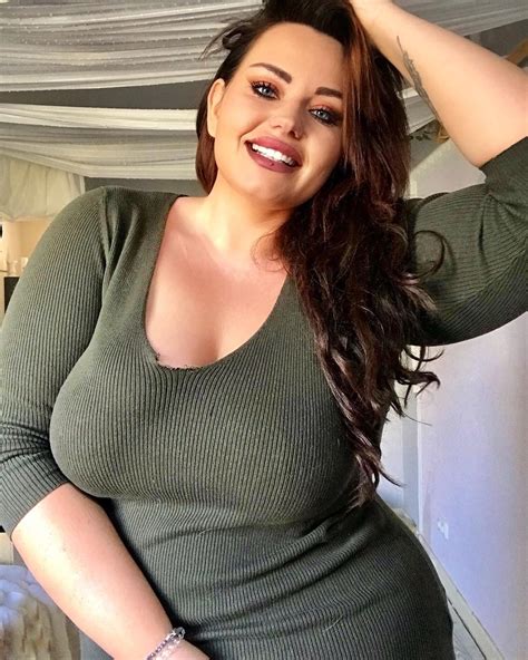 List Pictures Images Of Curvy Models Completed