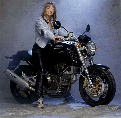 Suzy Perry Agate A Ducati