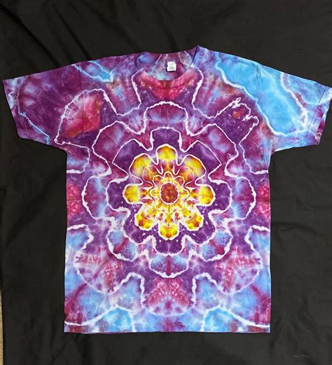 Tie Dye Tee Shirt The Starburst Adult Large Etsy