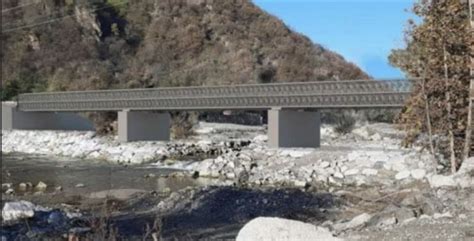 Ponte Provvisorio Di Romagnano Sul Fiume Sesia L Apertura Slitta Di