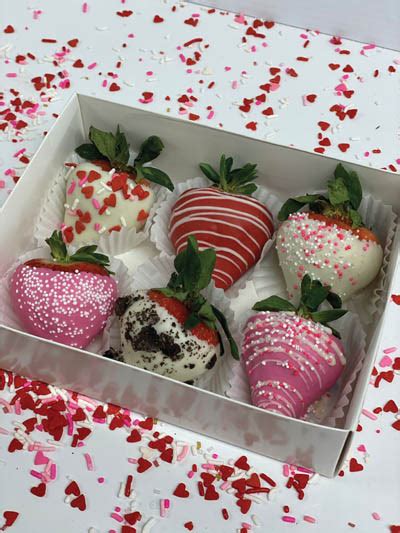 Chocolate Dipped Strawberry Box Montilio S Bakery