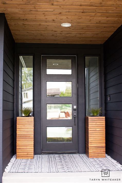 Modern spring porch with black exterior – Artofit