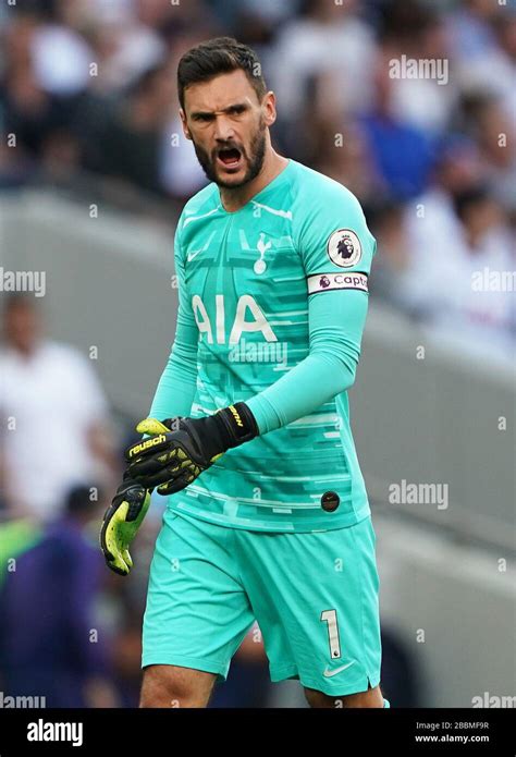 Tottenham Hotspur goalkeeper Hugo Lloris Stock Photo - Alamy