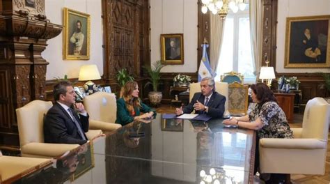 El Gobierno Oficializó El Bono Para Empleados Y Titulares De Potenciar Trabajo Minuto Argentina