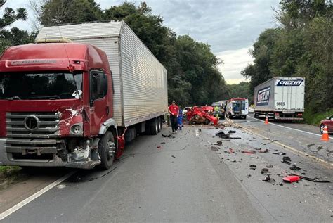 Acidente na BR 277 envolvendo carro e caminhão em Virmond na região