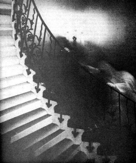 The Creepiest Real Ghost Photos Ever Taken