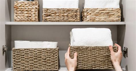 Paper Towel Storage Ideas - Towels Edition