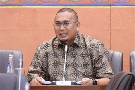 Media Sosial Kini Dilarang Jualan Andre Rosiade Pemerintah Harus